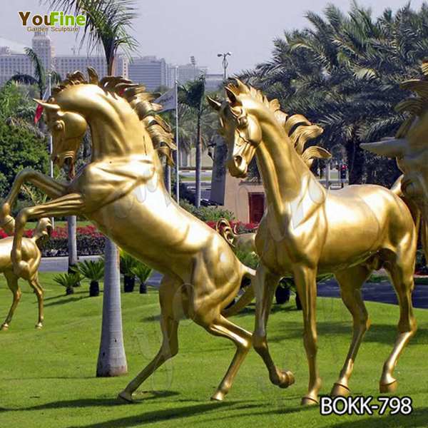 Garden bronze horse sculptures