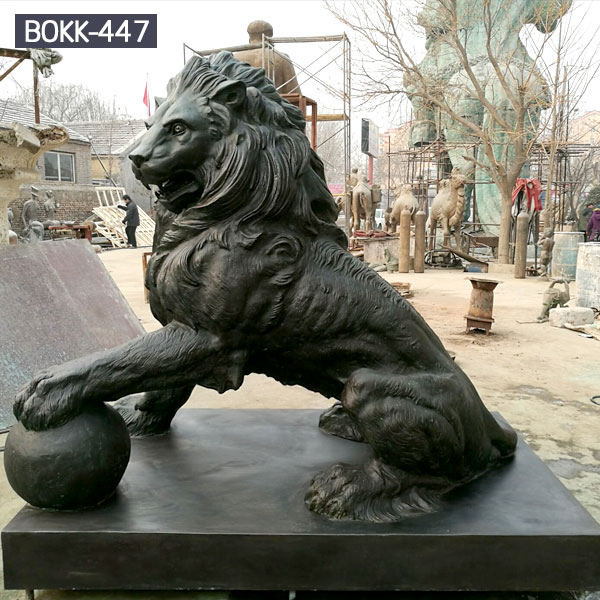 Life-size-guardian-bronze-lion-statues