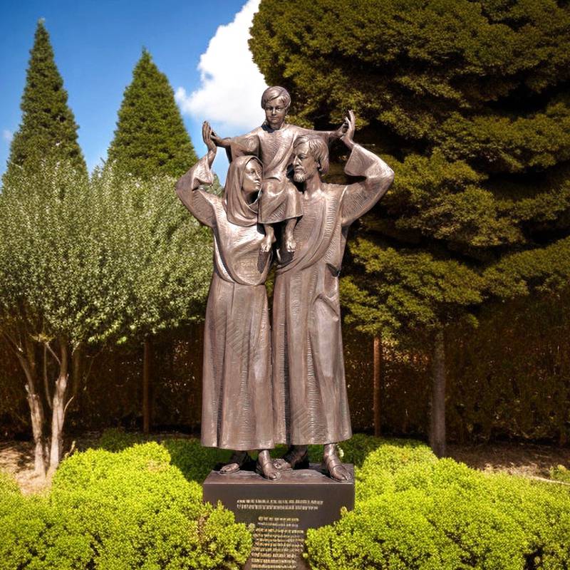 mary and joseph statue