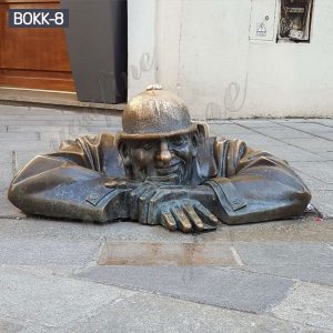 Famous Bronze Man at Work Statue in Bratislava from Factory BOKK-08