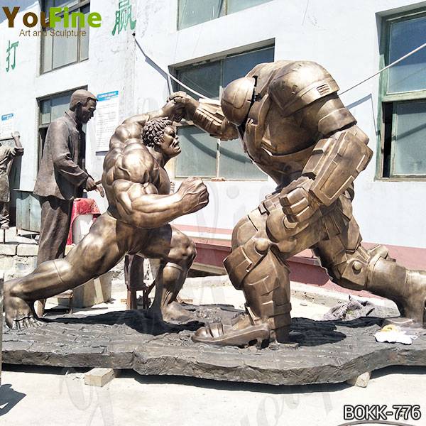 Movie Star Large Hulk and Samurai Bronze Statue Suppliers