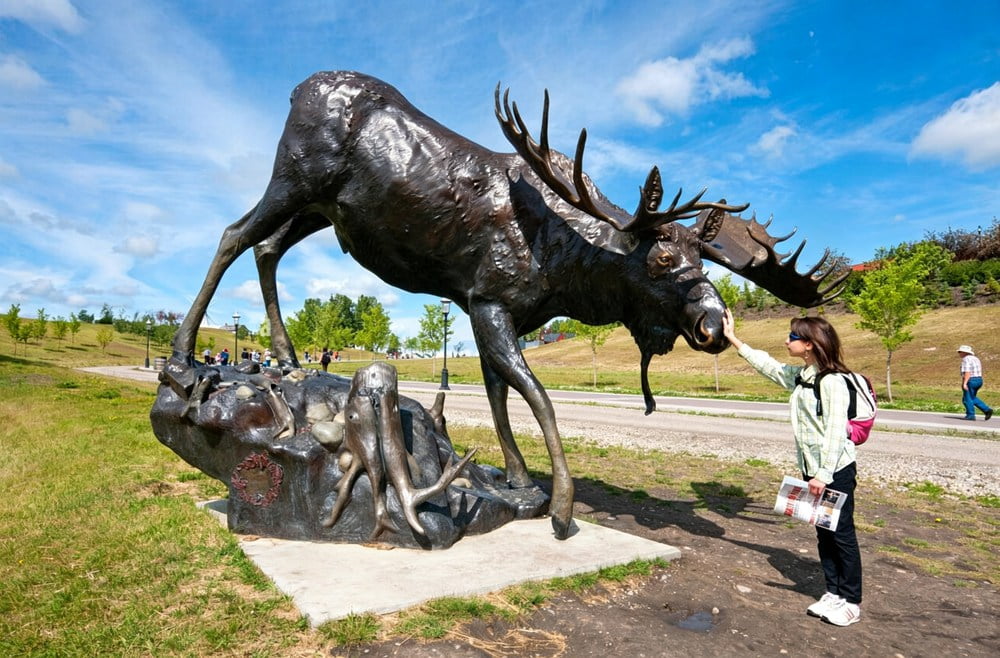 large bull moose statue
