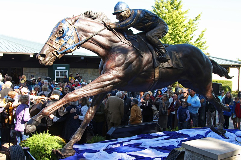Keeneland Roundabout Secretariat statue