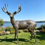 wildlife Cerf Sculpture by the Lake