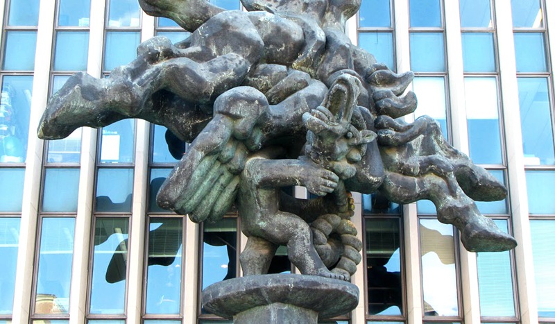 bronze taming-pegasus statue