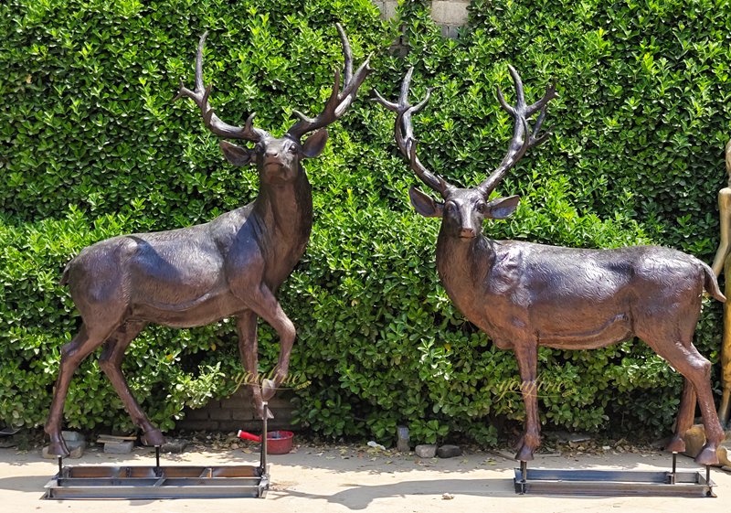 lifesize Couple Deer statue in factory
