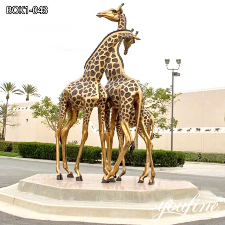 Bronze Giraffe Statue Details