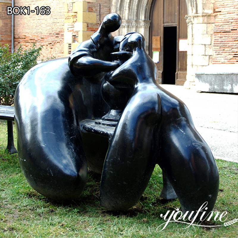 Fat Statue Details:
