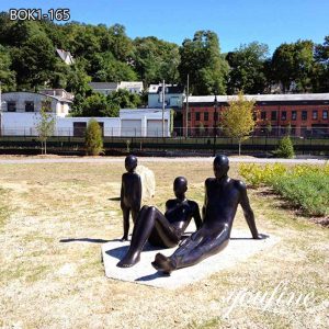 Tide–Life-Size Abstract Bronze Figures Family Watching Sea Sculpture for Sale BOK1-165