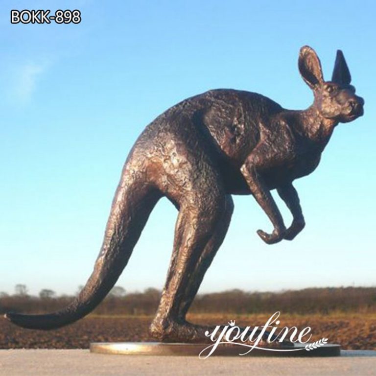 Bronze Kangaroo Statue Details: