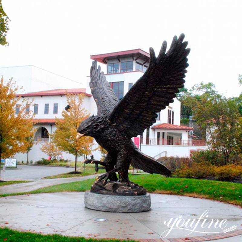 Custom Bronze Outdoor Eagle Statue: