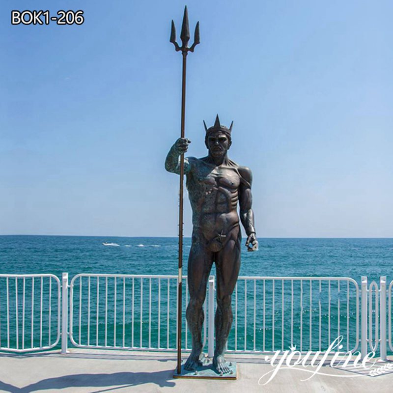 Bronze Statue Details:
