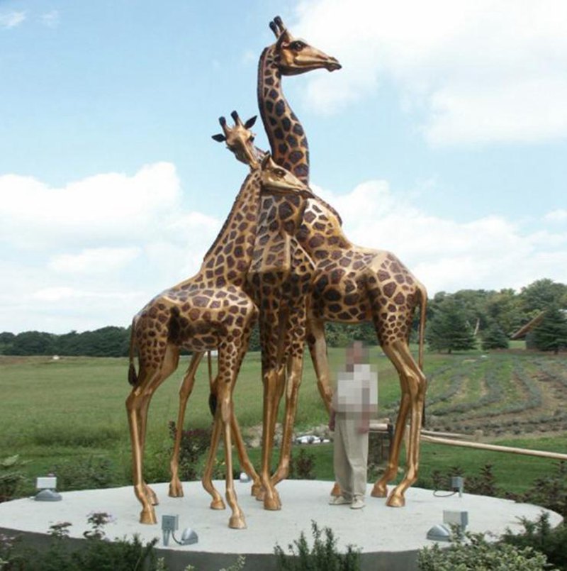 bronze giraffe statue-YouFine Sculpture
