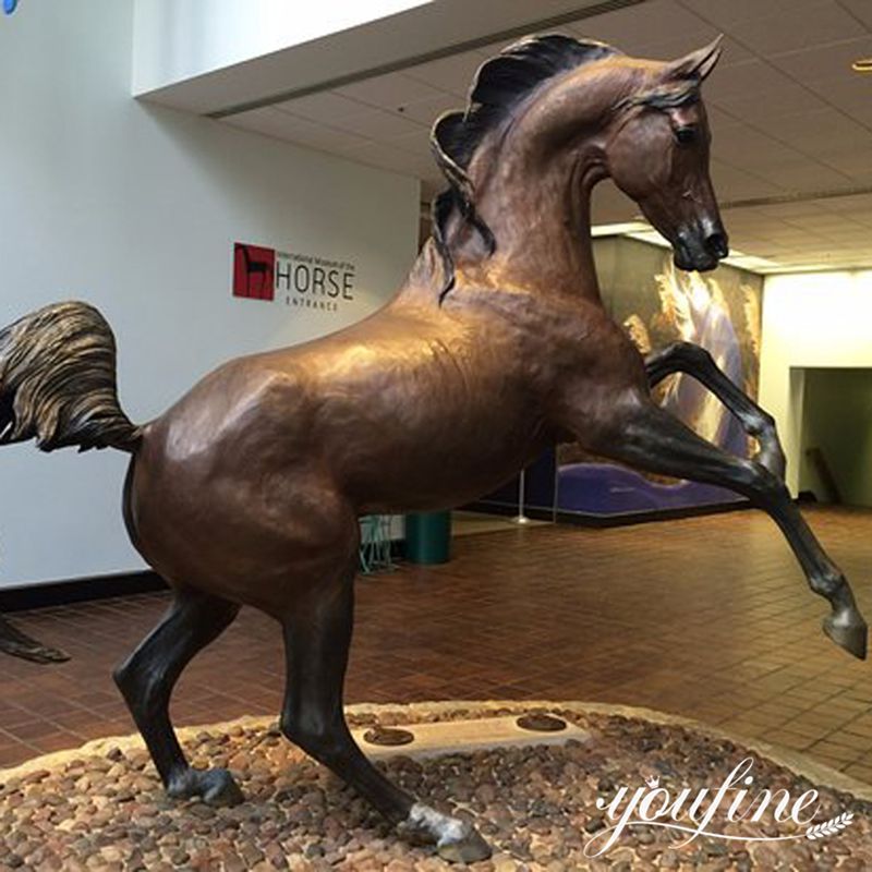 Horse Sculpture Details: