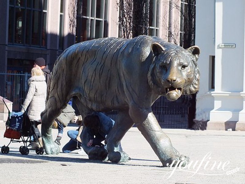 Bronze life-size Siberian Tiger Statue Outdoor Decor for Sale BOK1-209 - Bronze Wildlife Sculpture - 10