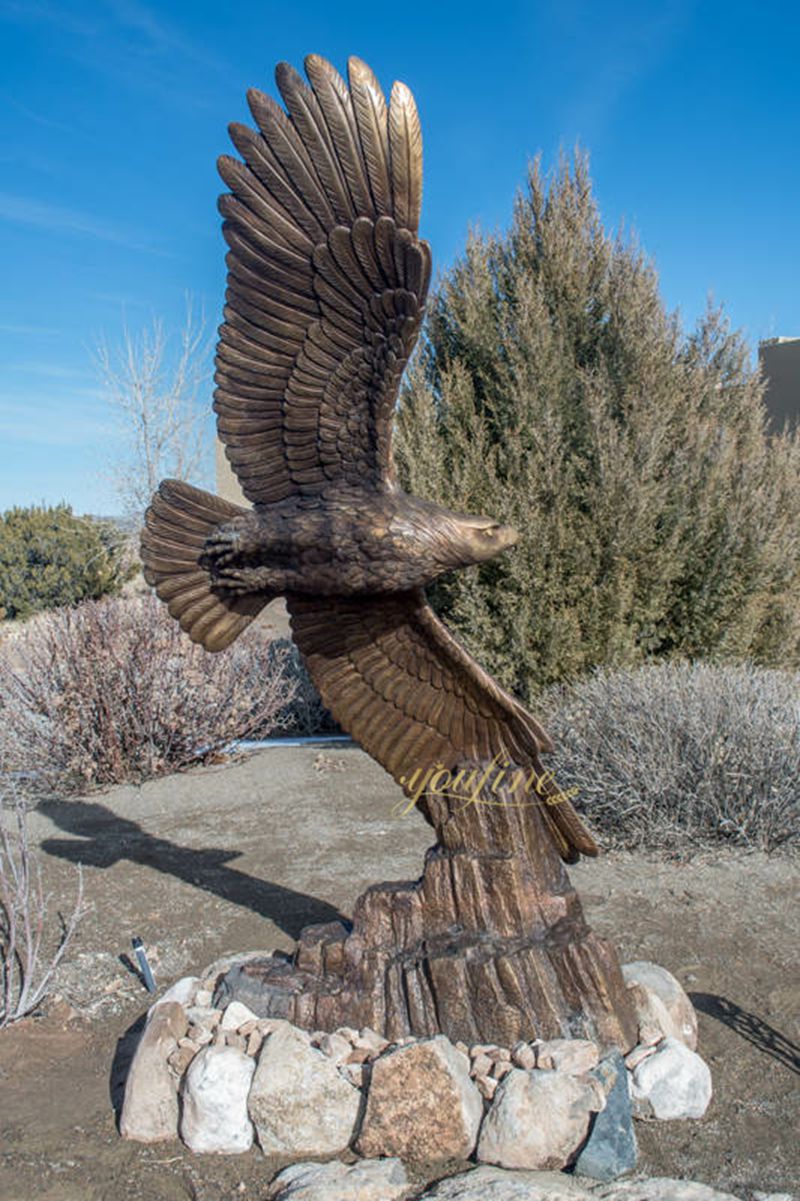 Eagle Statue with Wingspan feedback