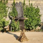 Eagle sculpture with Wingspan