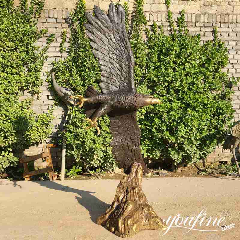 Description of Bronze Eagle Sculpture: