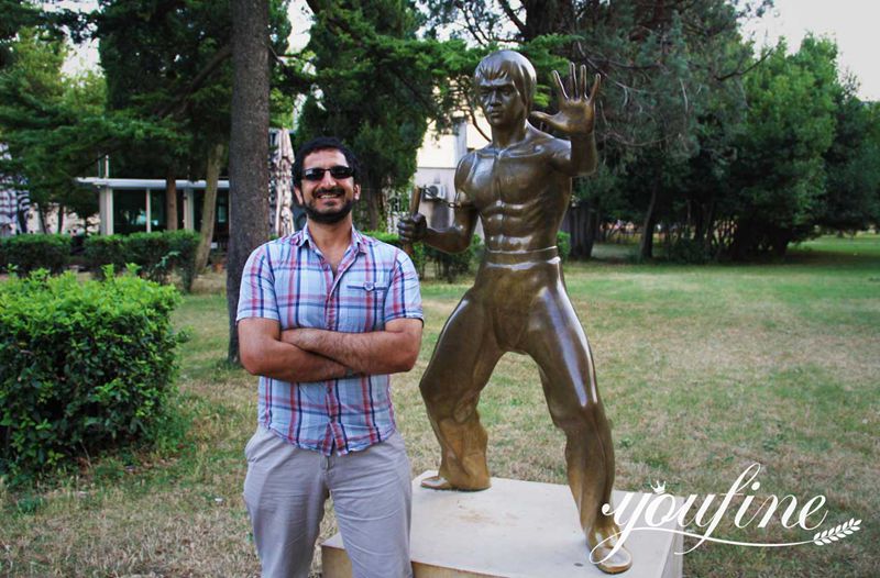 What is the Bronze Bruce Lee Statue? - YouFine News - 6