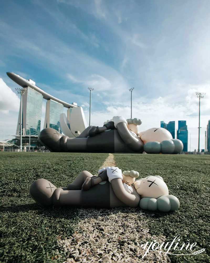 Fiberglass Passing Through Kaws Statue Brian Donnelly Art for Sale FOKK-001 - Fiberglass Statue - 18