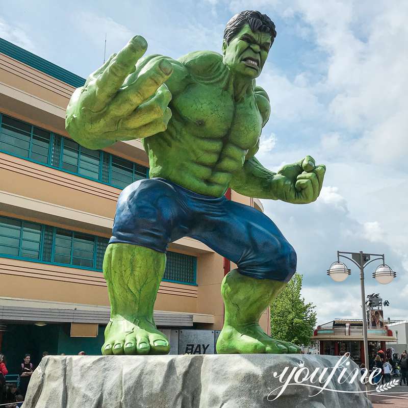 hulk sculpture