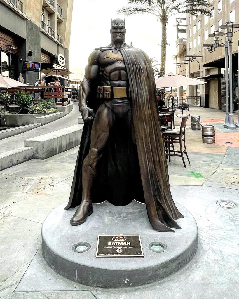 Bronze Life-size Batman Statue 2022 Action Figure Art Supplier BOK1-352 - Modern Bronze Sculpture - 6