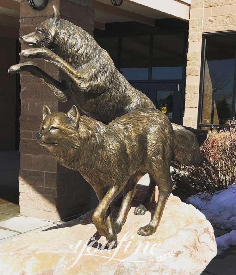 Life-size Bronze Wolf Garden Family Statue Outdoor Art BOK1-353 - Bronze Wildlife Sculpture - 5