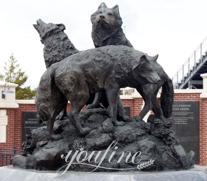 Life-size Bronze Wolf Garden Family Statue Outdoor Art BOK1-353 - Bronze Wildlife Sculpture - 4