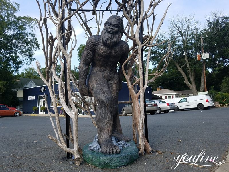 Life-size bigfoot sculpture for garden-YouFine Sculpture