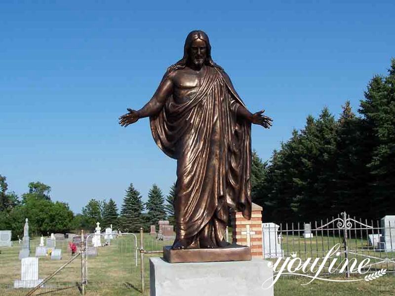 An amazing Bronze Jesus Statue Located Underwater - Showcase - 10