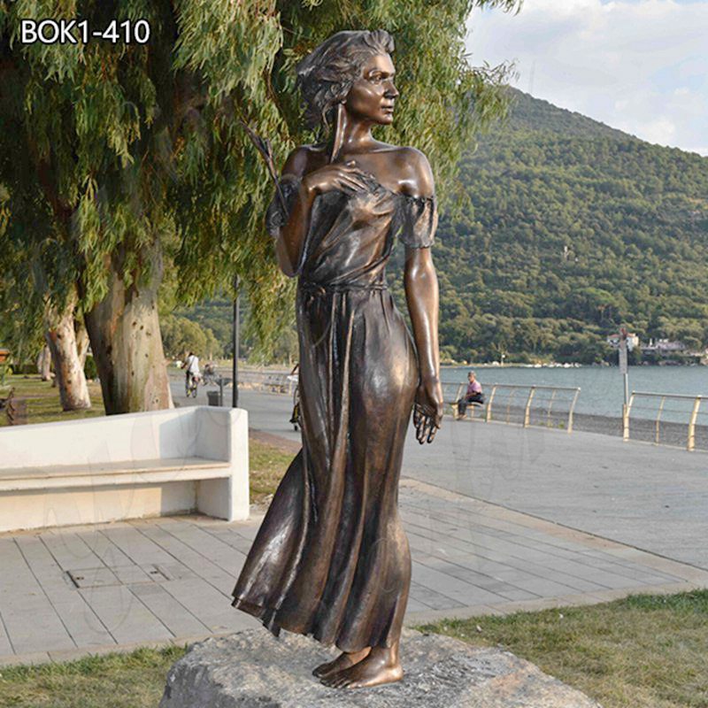 Bronze Female Statue of Spigolatrice Di Sapri YouFine Sculpture