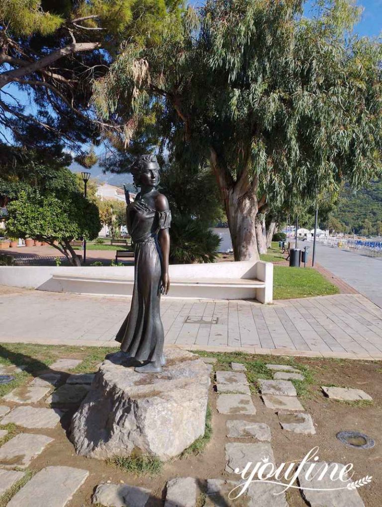 Bronze Female Statue of Spigolatrice Di Sapri YouFine Sculpture