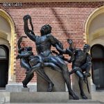 famous bronze laocoon statue-4