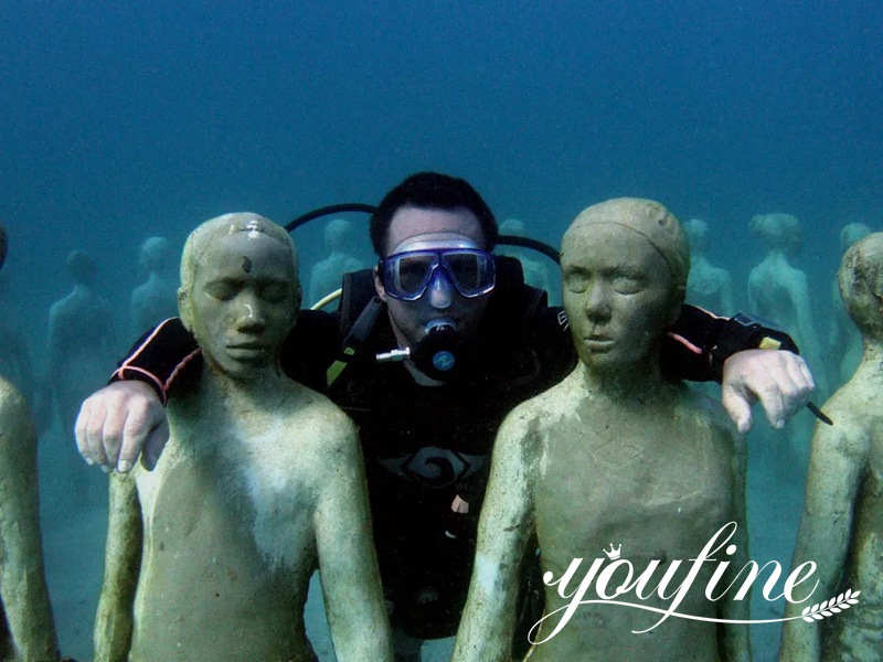 Underwater Statues - Art Hidden Underwater - Showcase - 22