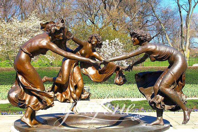 Transforming Outdoor Spaces with Stunning Landscape Statues - Blog - 14