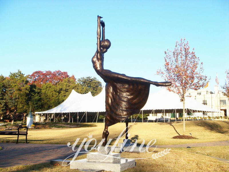 Statue of a woman-YouFine Sculpture