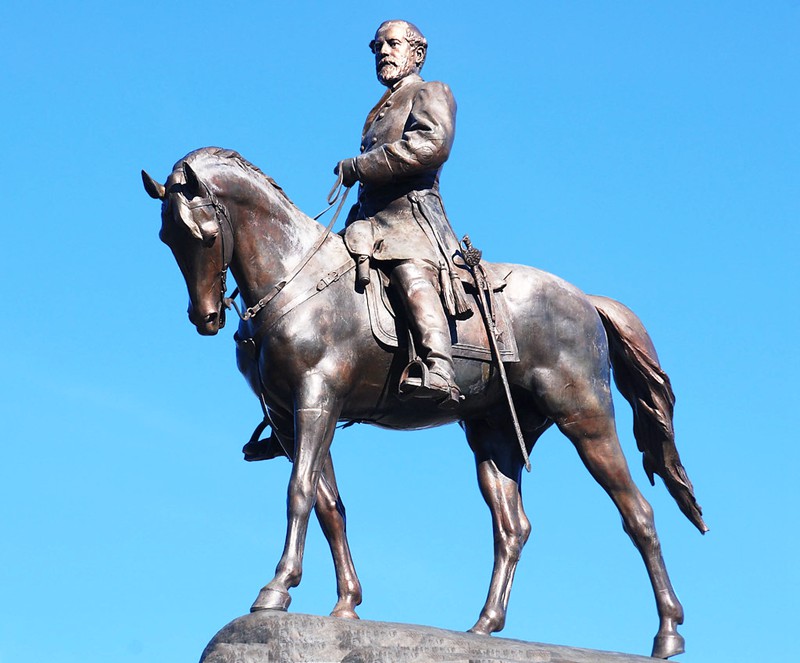 Exploring the Controversies and Significance of the Robert E. Lee Statue - Blog - 2