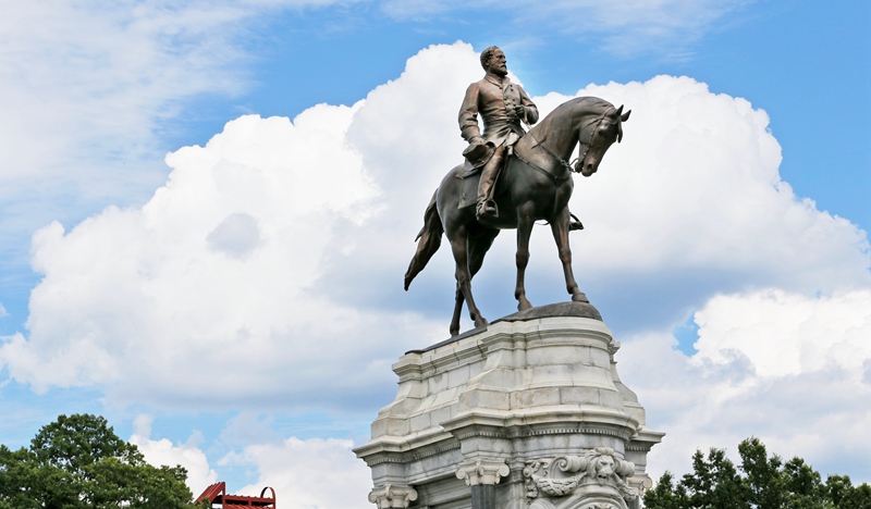 Exploring the Controversies and Significance of the Robert E. Lee Statue - Blog - 15