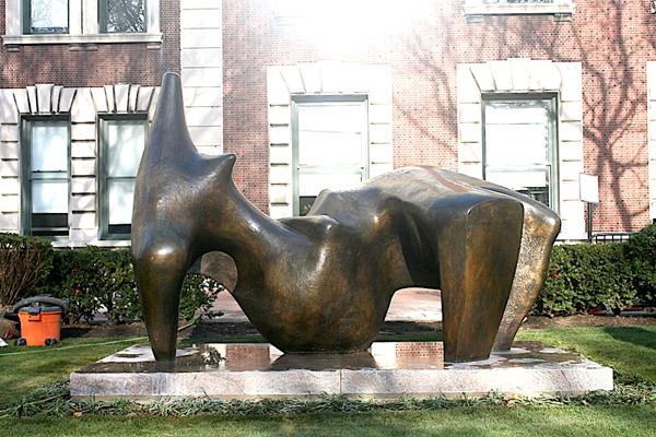 Cleaning of Henry Moore Sculptures