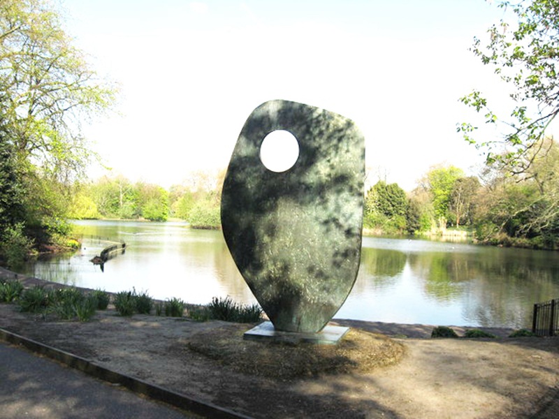 hepworth_single_form statue