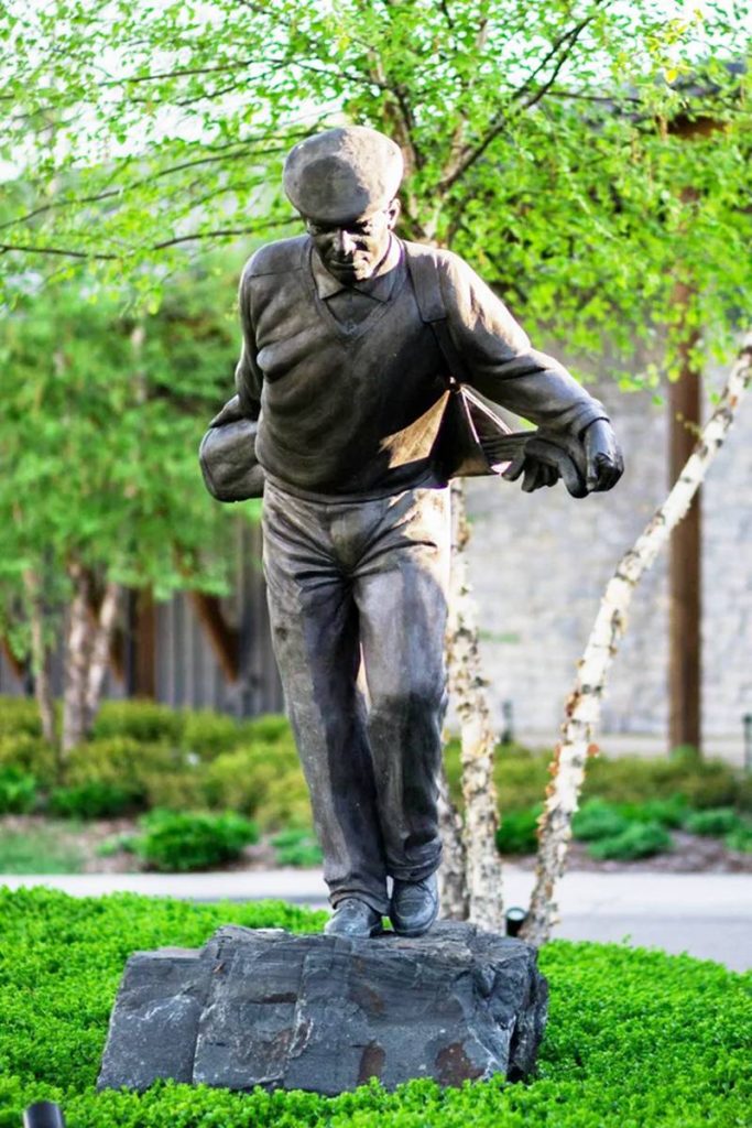 Hazeltine National Golf Club in Minnesota statue