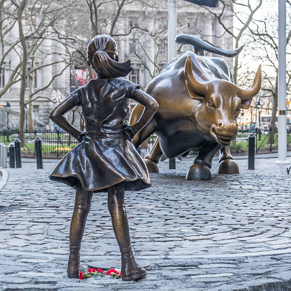 famous Charging Bull and Fearless Girl Statues