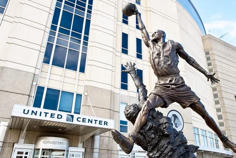 Michael Jordan statue