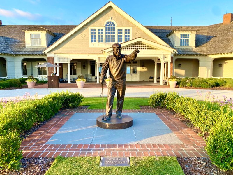 bronze golf statues