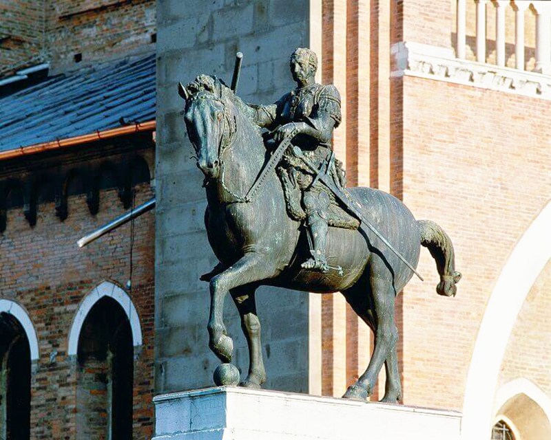 equestrian-statue-of-gattamelata