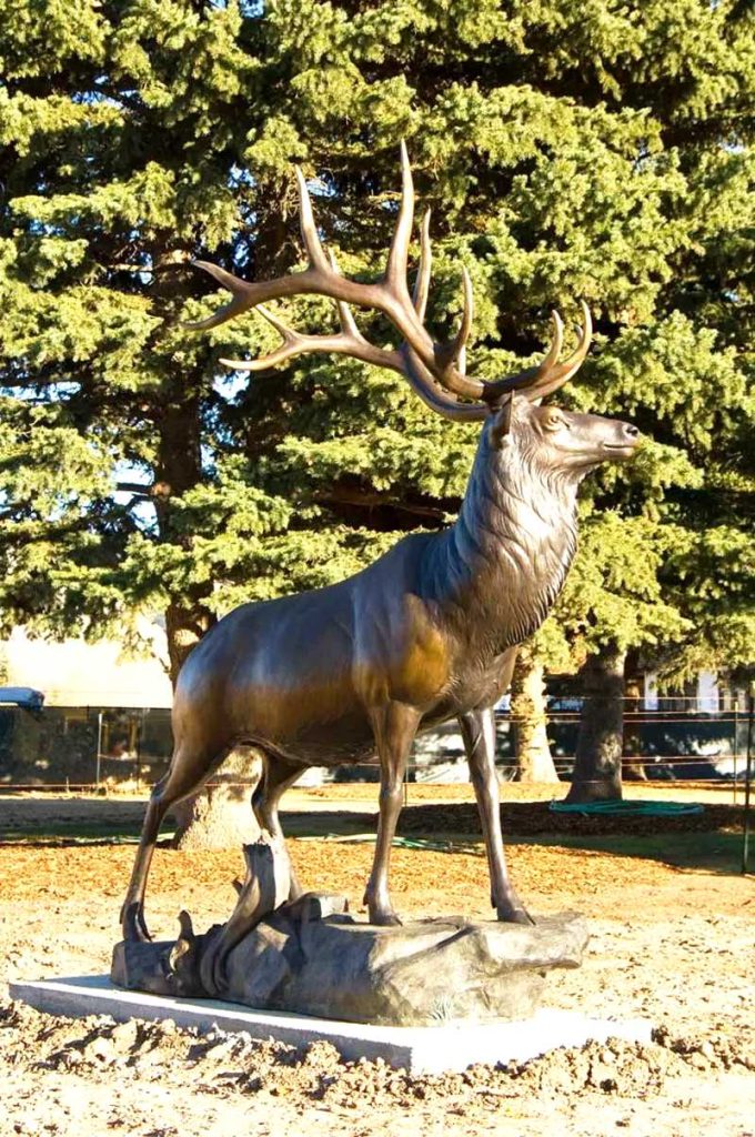 Top 10 Life Size Bronze Deer Statues for the Garden - Blog - 1