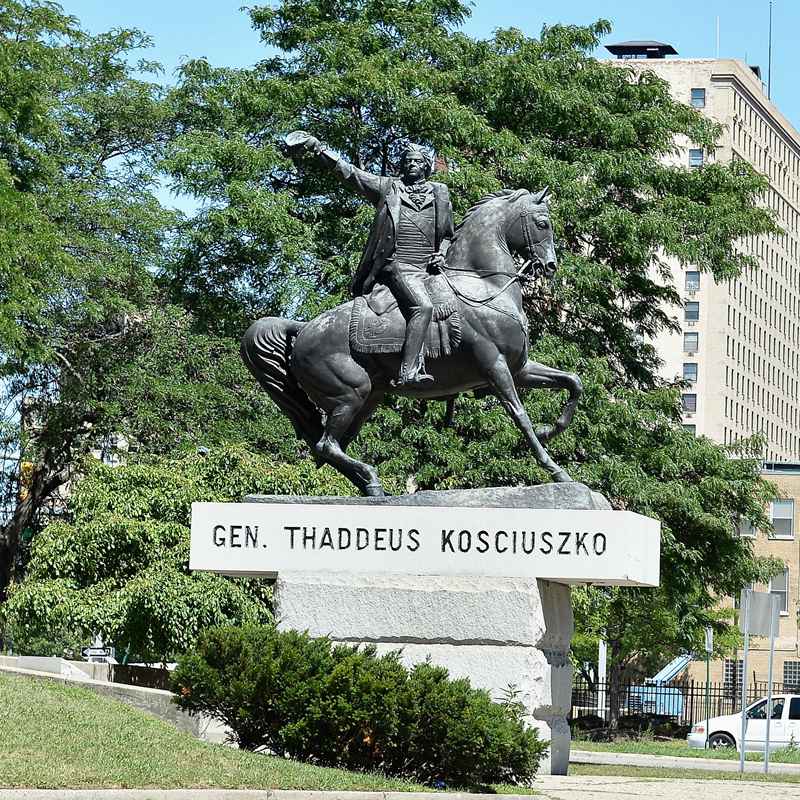 horseman-sculpture