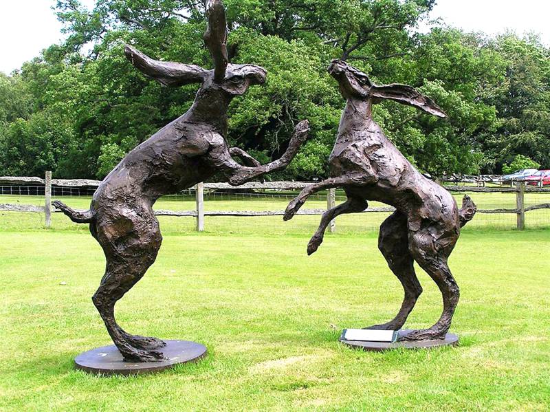 Large Bronze Boxing Hares Garden Ornament Michael Simpson Art - Bronze Wildlife Sculpture - 3