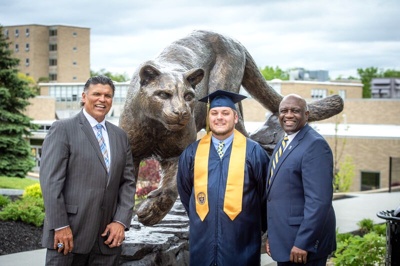 Top 10 Stunning School Mascots Outdoor Lion Statue - Blog - 15