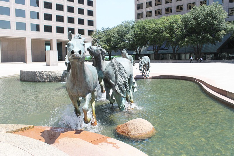 Mustangs Sculpture Texas Horse sculpture Fountain